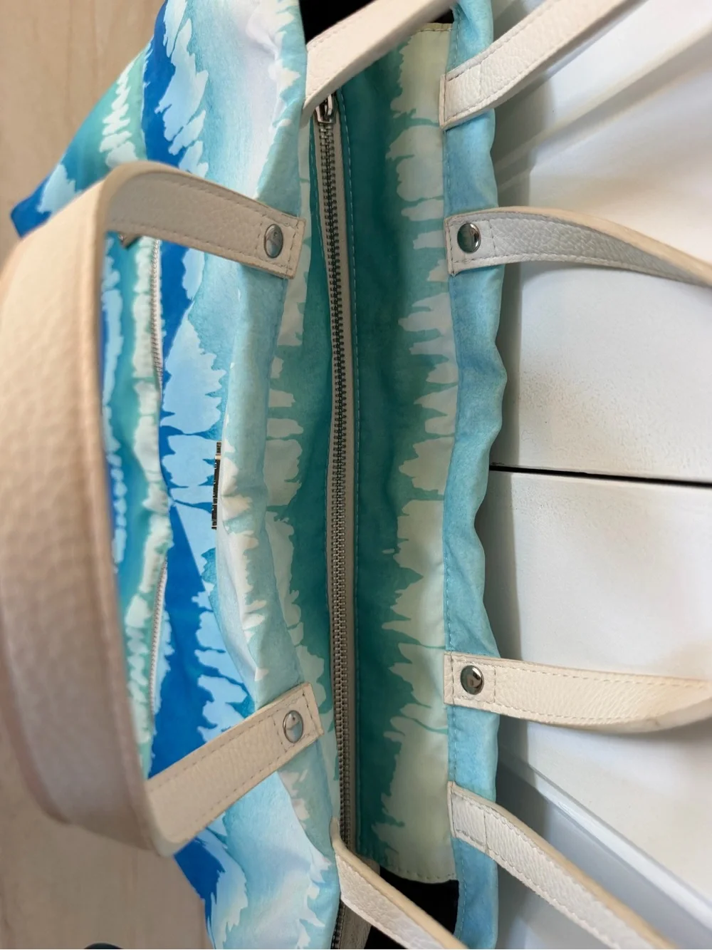 Steve Madden Tie Dye Blue/White Duffle Bag Diaper Beach Travel Vacation